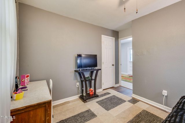 4245 Maplewood Street, Kingsport, TN 37660