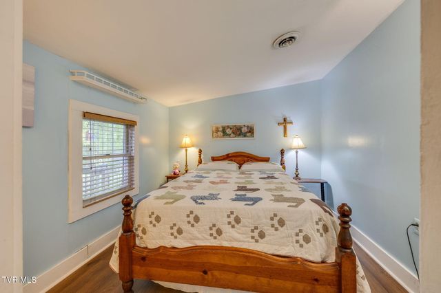 4245 Maplewood Street, Kingsport, TN 37660
