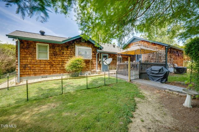 4245 Maplewood Street, Kingsport, TN 37660