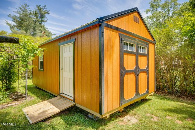 4245 Maplewood Street, Kingsport, TN 37660
