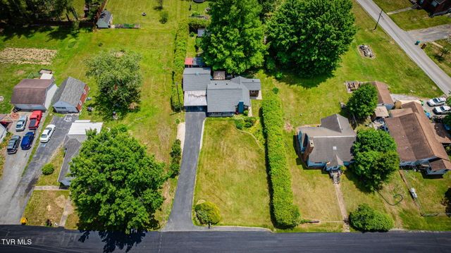 4245 Maplewood Street, Kingsport, TN 37660
