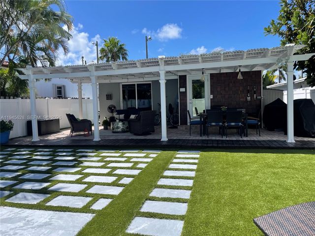 1551 Madison St, Hollywood, FL 33020