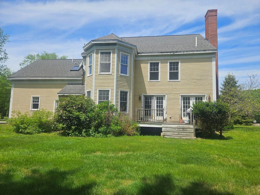 8 Days Landing, Biddeford, ME 04005 — exterior