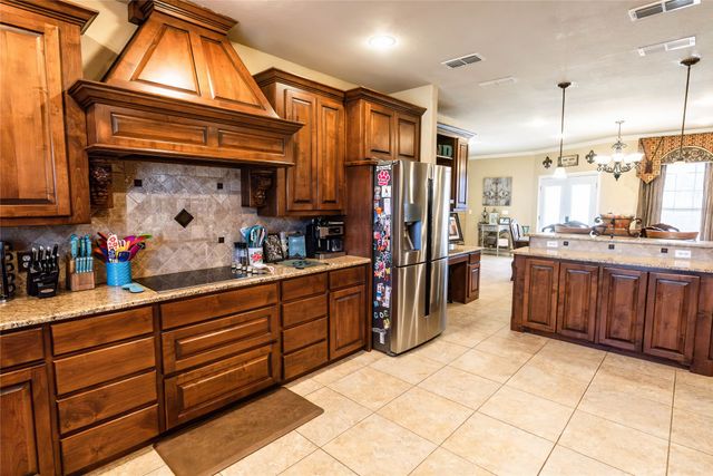 209 Benton Street, Nocona, TX 76255