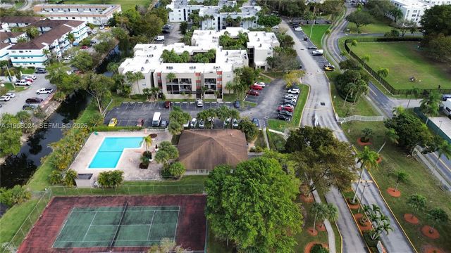 10865 SW 112th Ave 209, Miami, FL 33176