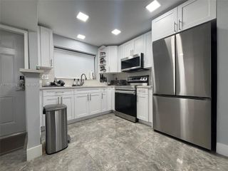 10865 SW 112th Ave 209, Miami, FL 33176