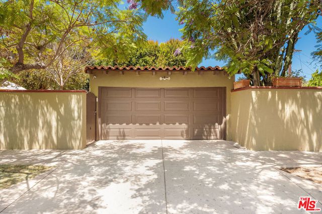 6501 Whitworth Drive, Los Angeles, CA 90035
