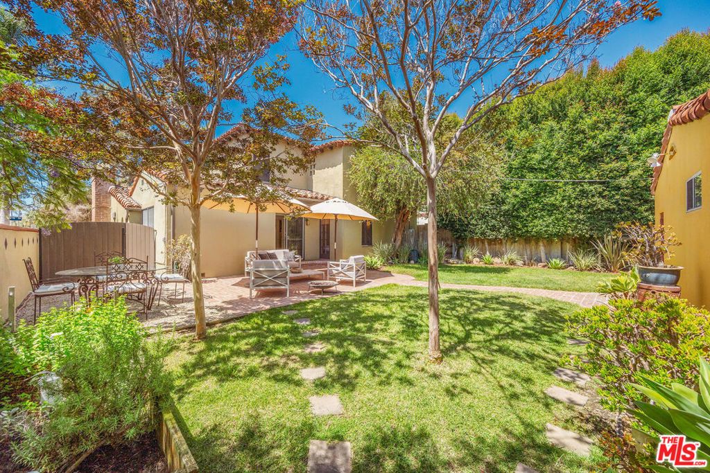Image 35 of property listing at 6501 Whitworth Drive, Los Angeles, CA 90035