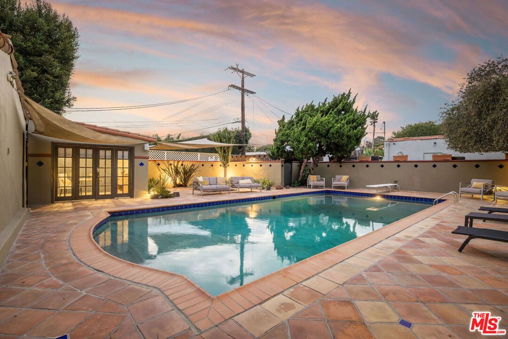 Image 49 of property listing at 6501 Whitworth Drive, Los Angeles, CA 90035