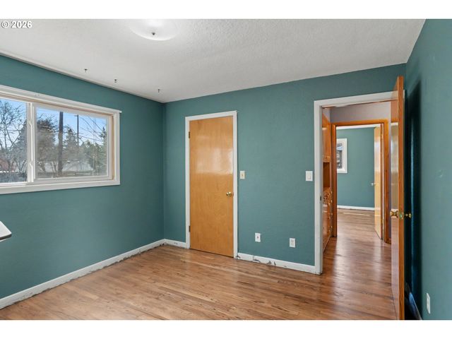 4724 FIR DELL Dr, Salem, OR 97302