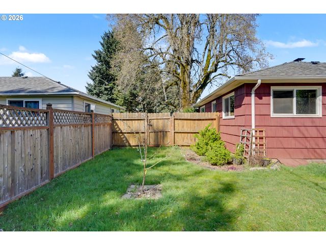4724 FIR DELL Dr, Salem, OR 97302