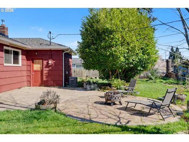 4724 FIR DELL Dr, Salem, OR 97302