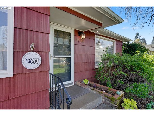 4724 FIR DELL Dr, Salem, OR 97302