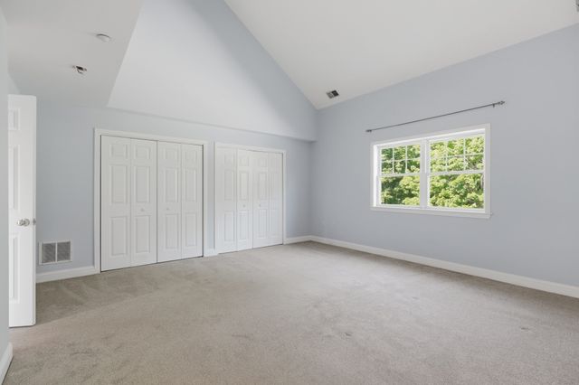 6 Mayberry Drive E, Westborough, MA 01581