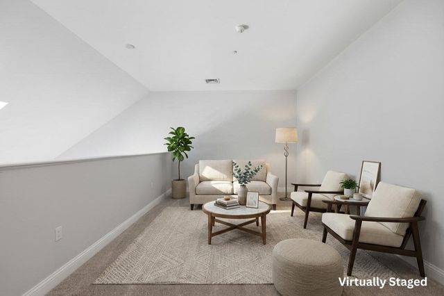 6 Mayberry Drive E, Westborough, MA 01581