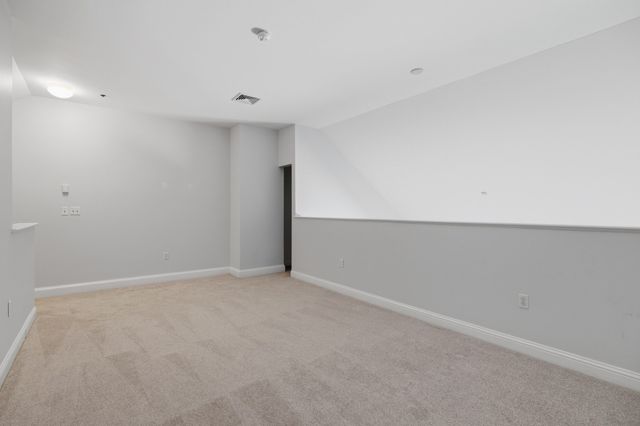 6 Mayberry Drive E, Westborough, MA 01581