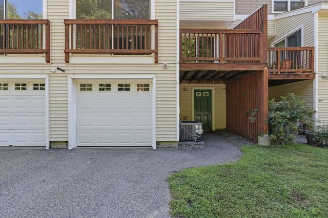 6 Mayberry Drive E, Westborough, MA 01581