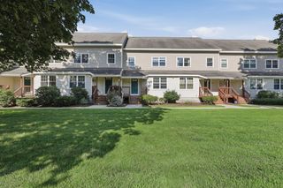 6 Mayberry Drive E, Westborough, MA 01581