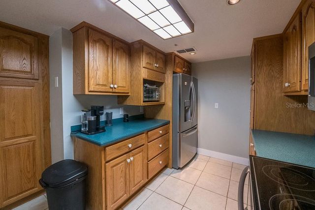 5003 UMBER WAY S, Tampa, FL 33624