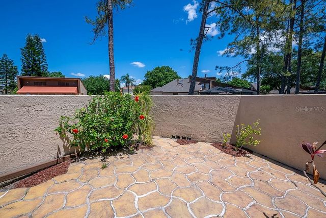 5003 UMBER WAY S, Tampa, FL 33624