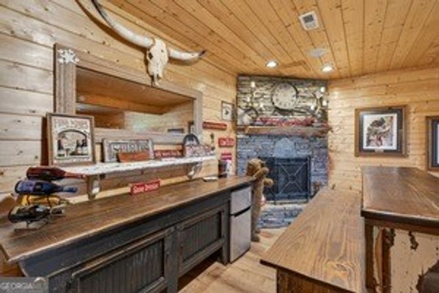 649 Weaver Creek Way, Blue Ridge, GA 30513