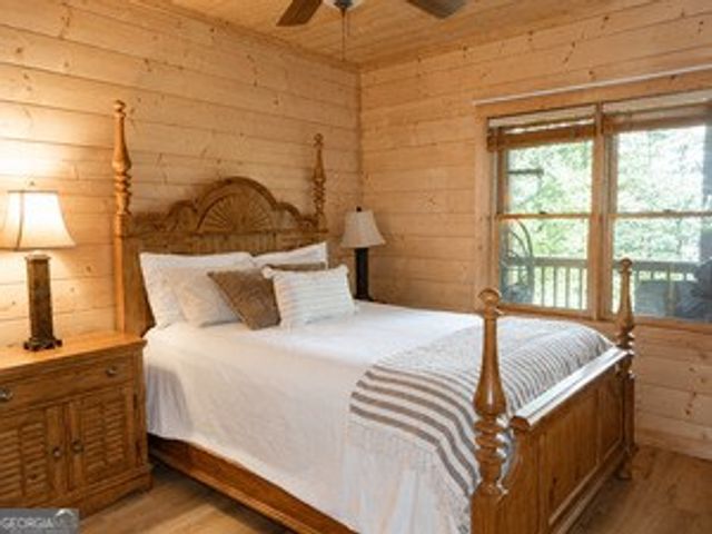 649 Weaver Creek Way, Blue Ridge, GA 30513