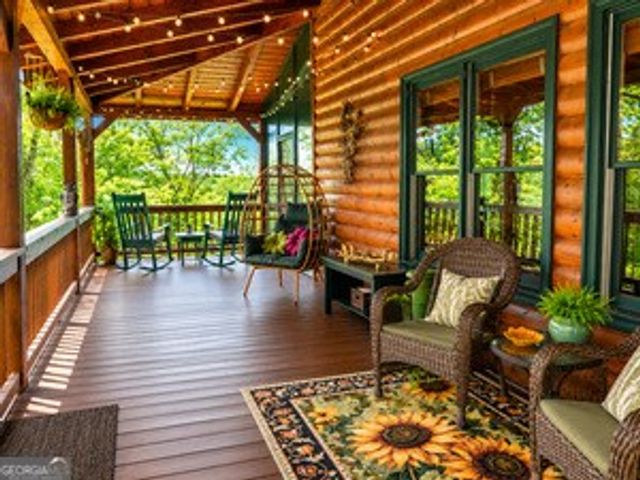649 Weaver Creek Way, Blue Ridge, GA 30513
