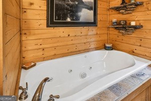 649 Weaver Creek Way, Blue Ridge, GA 30513