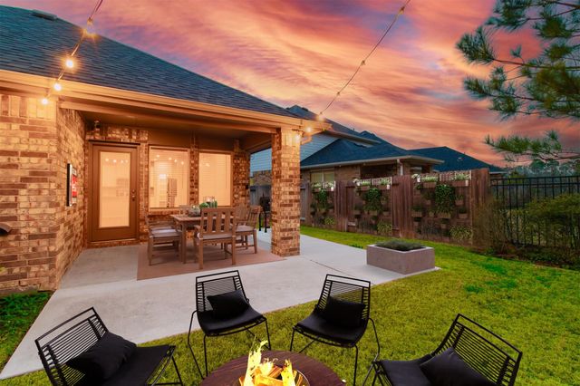 9257 Inland Leather Lane, Conroe, TX 77385