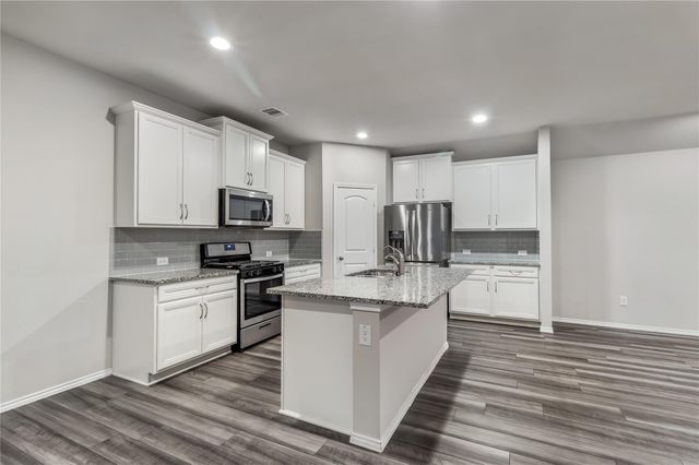 9257 Inland Leather Lane, Conroe, TX 77385