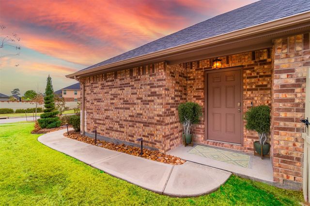 9257 Inland Leather Lane, Conroe, TX 77385