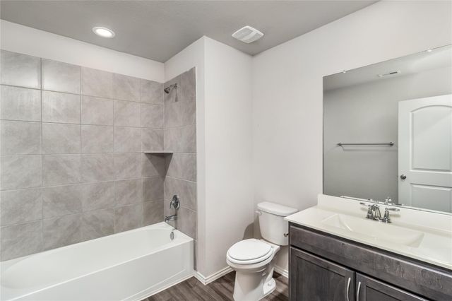 9257 Inland Leather Lane, Conroe, TX 77385