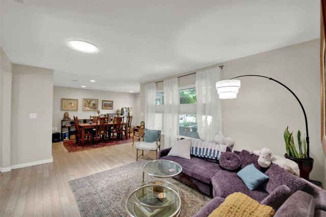 7610 Gault ST, Austin, TX 78757