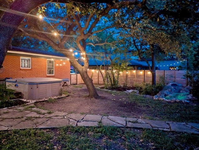 7610 Gault ST, Austin, TX 78757