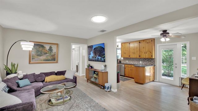 7610 Gault ST, Austin, TX 78757