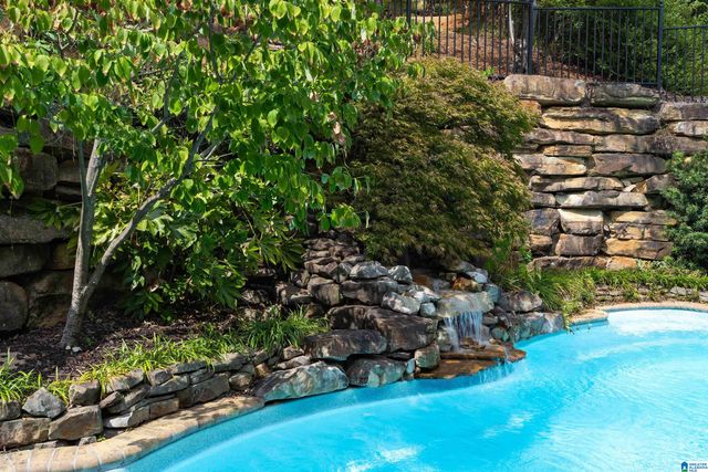 3200 ALTALOMA DRIVE, Vestavia Hills, AL 35216