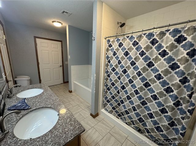 1115 Carbon, Mcalester, OK 74501