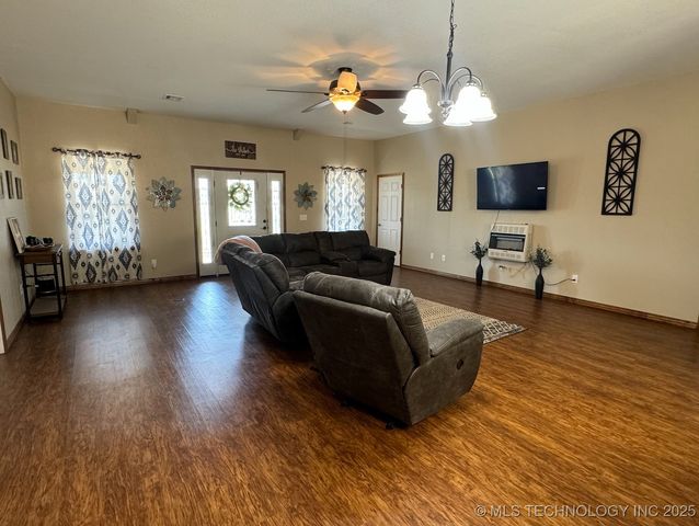 1115 Carbon, Mcalester, OK 74501