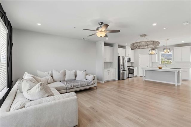 6504 Brooklake Court SE, Mableton, GA 30126