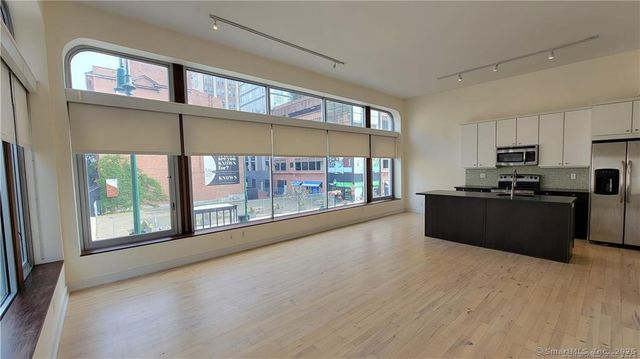 804 Chapel Street 201, New Haven, CT 06510