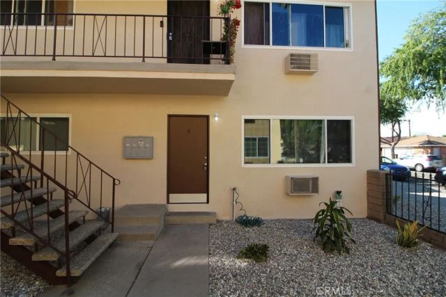 1010 E 32nd B, Signal Hill, CA 90755