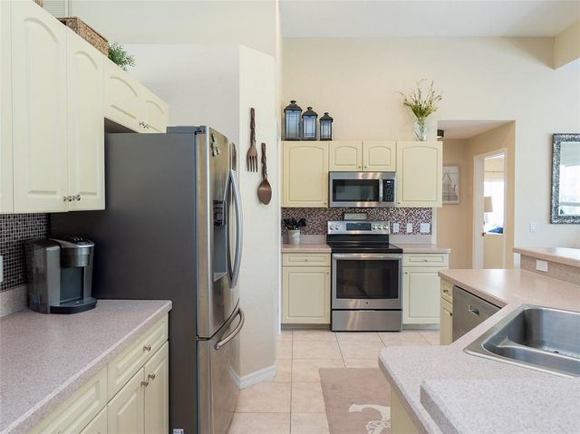 1124 W HILLSBOROUGH BOULEVARD, North Port, FL 34288