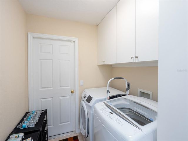 1124 W HILLSBOROUGH BOULEVARD, North Port, FL 34288