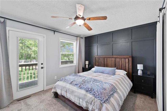 19212 E 15TH Street N, Independence, MO 64056