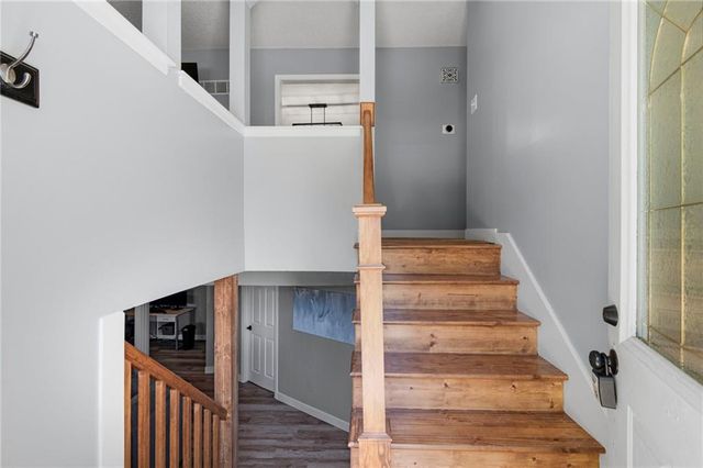 19212 E 15TH Street N, Independence, MO 64056