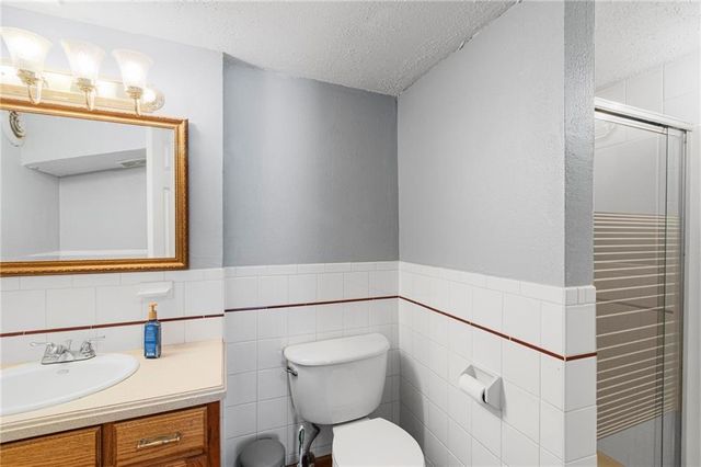 19212 E 15TH Street N, Independence, MO 64056