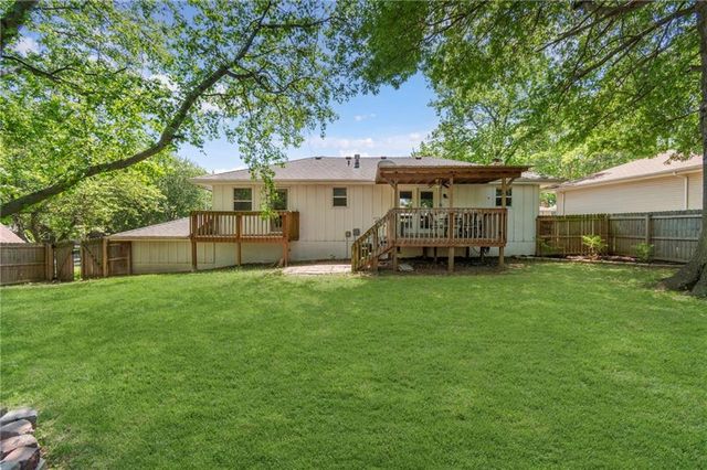 19212 E 15TH Street N, Independence, MO 64056