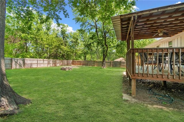 19212 E 15TH Street N, Independence, MO 64056