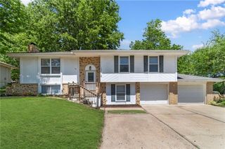 19212 E 15TH Street N, Independence, MO 64056