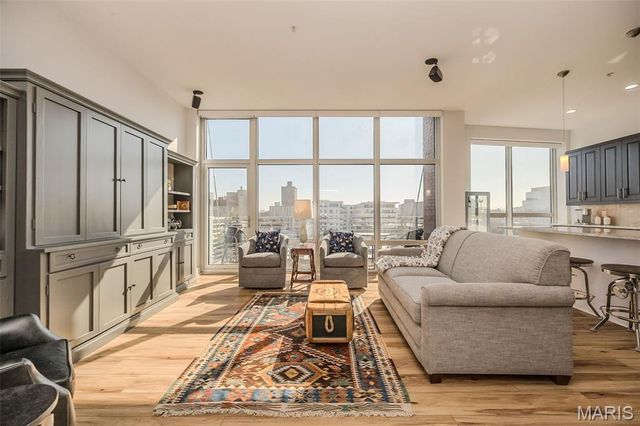 9 N Euclid Avenue 603, St Louis, MO 63108